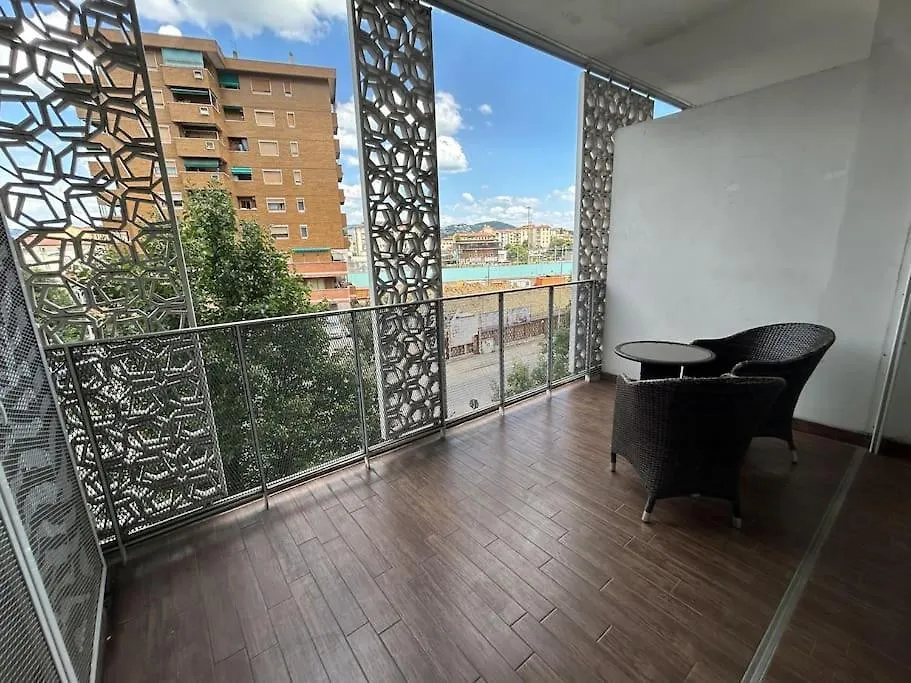 Apartment Withparking & Self Checkin contacts