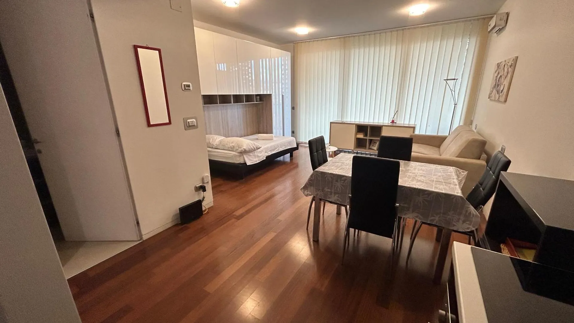 Apartment Withparking & Self Checkin Firenze Italia